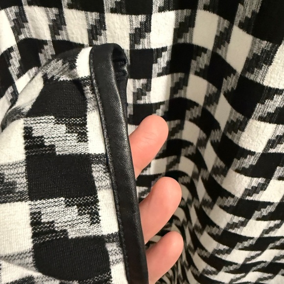 The Limited Black White Trench Coat Houndstooth Pattern Leather Trim w/ Pockets - Picture 4 of 9
